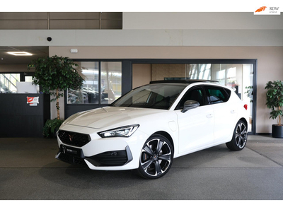 CUPRA Leon 1.4 e-Hybrid VZ 245PK Pano Navi Virtual Led ACC