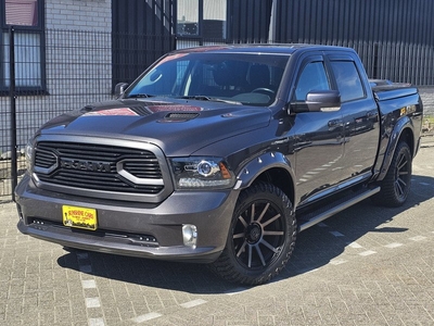 Dodge Ram 1500 SPORT 4X4 CREW CAB. 5,7LTR V8 AUT. BLACK EDITION