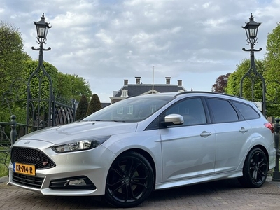 Ford Focus Wagon 2.0 ST-2 250PK DEALER OH! WINTERPACK!