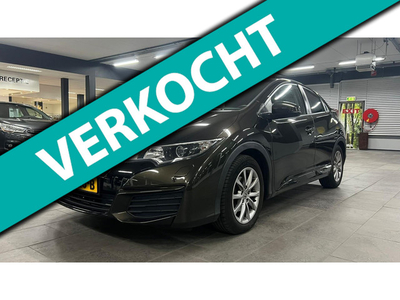 Honda Civic 1.4 Comfort xenon led navigatie clima cruise controle lm-velgen stoelverwarming dealeronderhoud 1-eigenaar