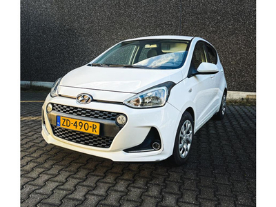 Hyundai I10 1.0i Comfort*parkeer sensoren*AC*Scherm