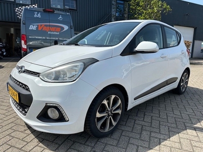 Hyundai i10 1.2 i-Vision 5 deurs, airco nieuw binnen! 1.2