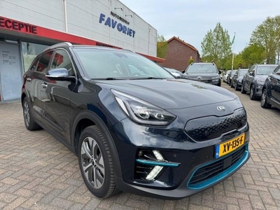 Kia e-Niro EXECUTIVELINE 64KWH/LEER/NAV/XEN/ACARPLAY/FABRIEKSGARANTIE