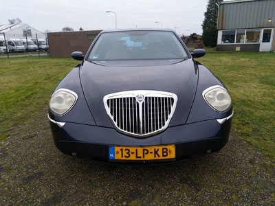 Lancia Thesis 2.4-20V Emblema