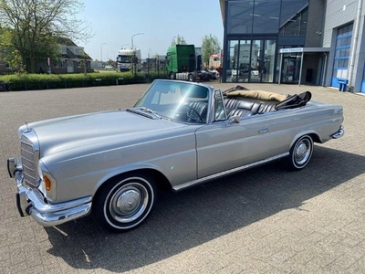 Mercedes-Benz 200-serie 250 SE / CABRIOLET / TUV:20-01-2029