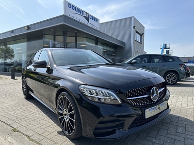 Mercedes-Benz C-Klasse 180 AMG Aut