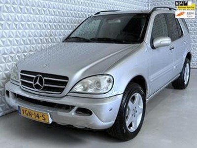 Mercedes-Benz M-KLASSE ML 400 CDI Navigatie + Stoelverwarming + Leder interieur