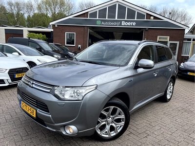 Mitsubishi Outlander 2.0 PHEV Executive Edition Trekhaak, Camera, 18''Lmv