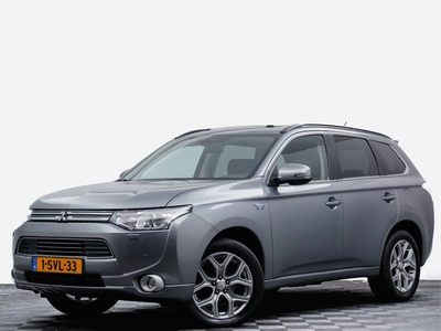 Mitsubishi Outlander 2.0 PHEV Instyle+ (panodak,leer,stoelverwarming,navi,xenon)