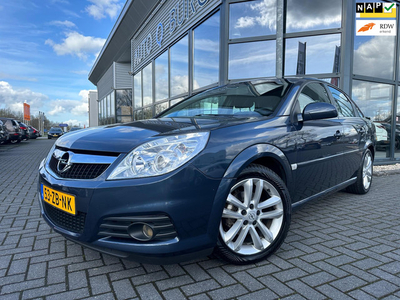 Opel Vectra GTS 2.2-16V Business | Navi | Half-Leder | LMV | Trekhaak |