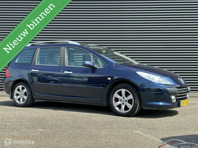 Peugeot 307 SW 1.6-16V Premium, Clima, Trekhaak, Panoramadak