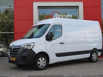 Renault MASTER T35 2.3 dCi 135PK L2H2 WORK EDITION 3-ZITS | TREKHAAK | NAVIGATIE | CAMERA | DODEHOEK BEWAKING | AIRCO | CRUISE |