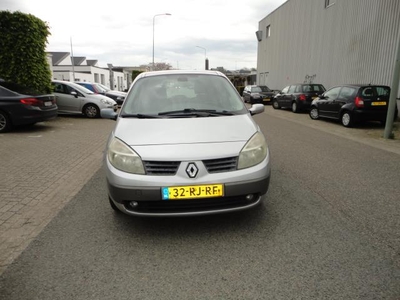 Renault Scénic 1.6-16V Privilège Luxe nieuwe A.P.K geldig tot 01mei2025