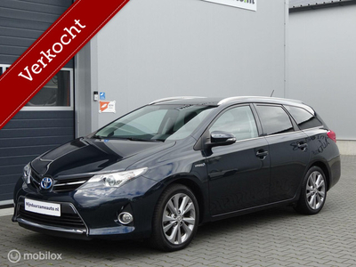 Toyota Auris 1.8 Hybrid Aut. Station, Pano, Trekhaak, Navi