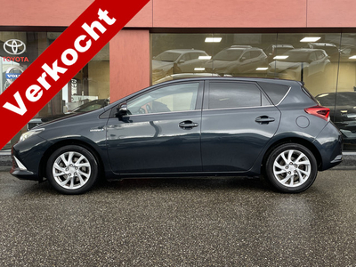 Toyota Auris 1.8 Hybrid DYNAMIC | PANO | NAV | CAMERA | HALF-LEER