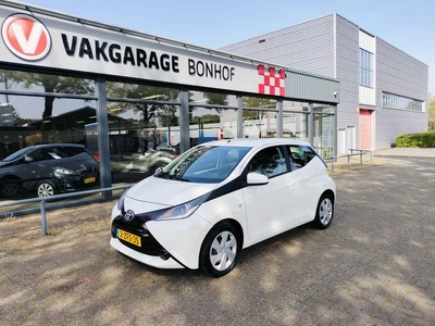 Toyota Aygo 1.0 VVT-i x-play