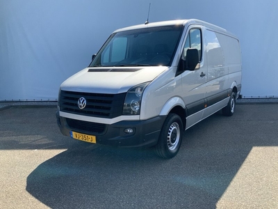 Volkswagen Crafter 50 2.0 TDI L2H2 Airco Cruise Trekhaak 3500 kg 3 Zits Euro 5