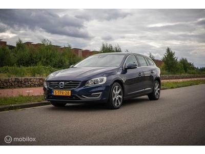 Volvo V60 2.4 D6 AWD Plug-In Hybrid Summum