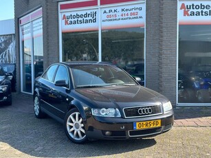 Audi A4 Limousine 2.0 FSI Pro Line - Sportstoelen - Half