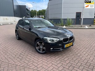 BMW 1-serie 118i Business NAVIGATIE 6 BAK CLIMA 5 DR