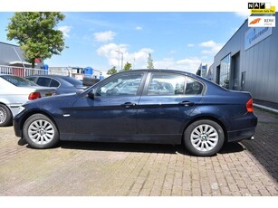 BMW 3-serie 320i Business Line