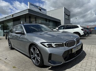 BMW 3 Serie Touring 330i M-Sport NEW MODEL 330 Pano-Dak