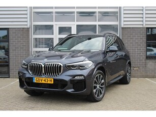 BMW X5 xDrive40i High Executive / M-Sport / Carplay /