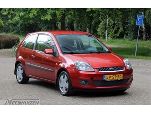 Ford Fiesta 1.4-16V Futura 2006 Parkeersensoren Nwe