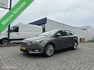 Ford Focus Wagon 1.0 Titanium Clima Cruise Navi PDC