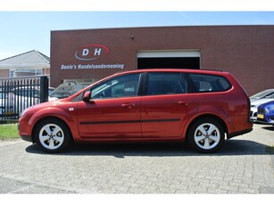 Ford Focus Wagon 1.6-16V Futura airco nieuwe apk inruil