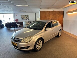 Opel Astra 1.6 Temptation Apk