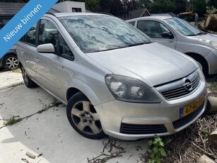 Opel Zafira 1.8 Executive Airco Zilver (bj 2005)