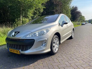 Peugeot 308 1.6 VTi XT panodak. Clima. Navi. Eerste