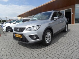 SEAT Arona 1.0 TSI Style Automaat 4 nieuwe All season Banden