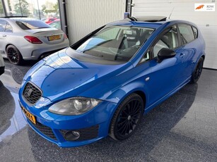 Seat Leon 2.0 TDI FR JE Design Blauw 200PK Dakje