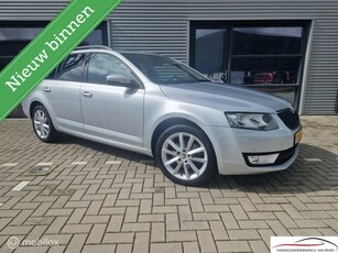 Skoda Octavia Combi 1.2 Businessline NAVI 17