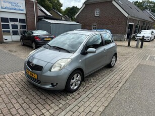 Toyota Yaris 1.3 VVTi Luna