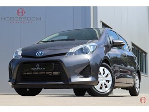 Toyota Yaris 1.5 Full Hybrid Aspiration / ECC / Camera /