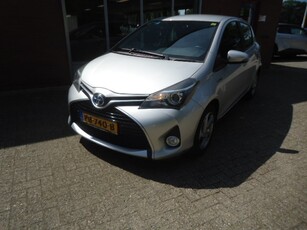 Toyota Yaris 1.5 Hybrid Trend (bj 2015, automaat)