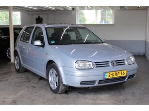 Volkswagen Golf 1.6 Highline AUTOMAAT