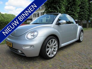 Volkswagen New Beetle Cabriolet 2.0 Highline Automaat Leer