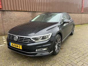 Volkswagen Passat 1.6 TDI R-line Automaat Virtual Camera