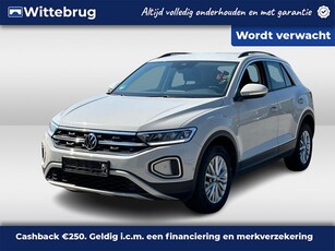 Volkswagen T-Roc 1.5 TSI 150pk DSG Life / Navigatie /