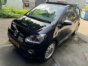 Volkswagen Up! 1.0 high up! VERKOCHT