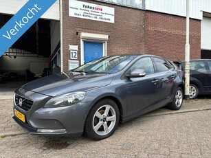 Volvo V40 NETTE V40 AIRCO&LEER&JAAR APK