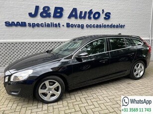 Volvo V60 1.6 T3 Momentum Navigatie Schuif/kantel dak