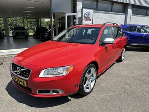 Volvo V70 2.5FT Summum (bj 2011, automaat)