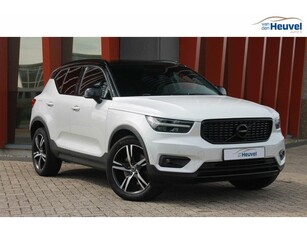 Volvo XC40 T5 Recharge R-Design Glossy Black Pilot