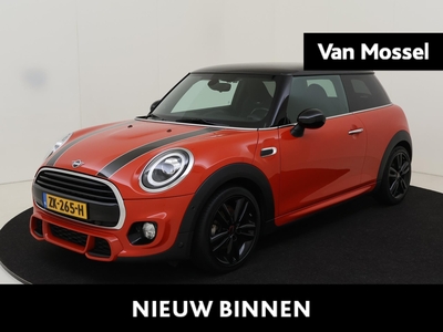 MINI MINI Cooper 1.5 136 PK Mini Cooper JCW John Cooper Works Package / Navigatie / Parkeersensoren V+A / Climate Control / Cruise Control / Lichtmetaal / Bluetooth