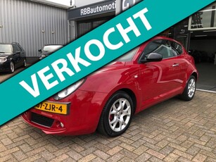 Alfa Romeo MiTo 0.9 TwinAir Distinctive vol optie navigatie leer panoramadak climate controle cruise controle pdc dealeronderhoud